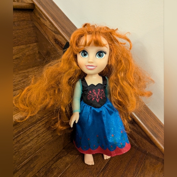 Disney Frozen Anna Doll with posable legs and arms. - Picture 4 of 8
